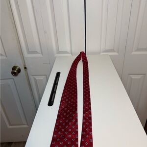 Brooks Brothers Burgundy Floral Men's Tie‎
